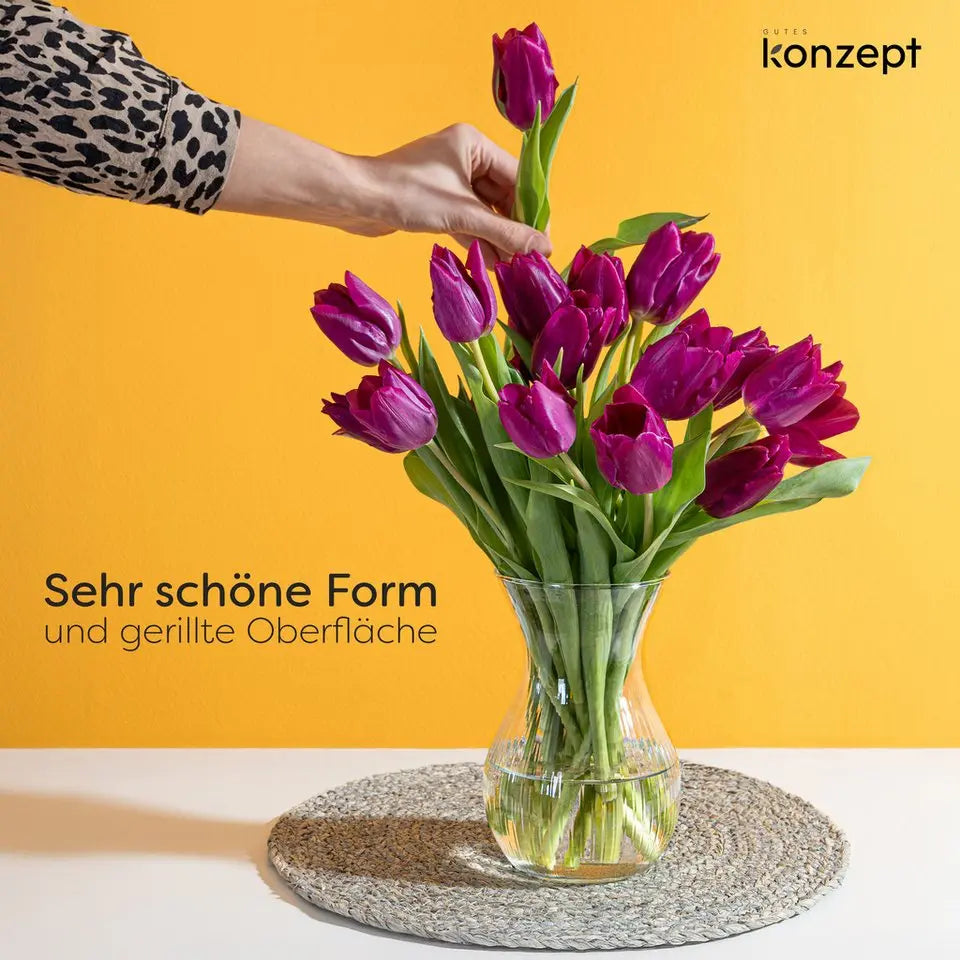 KONZEPT Glasvase, 18 cm hoch, Ø11 cm, stilvolle Tischvase für Blumen und Deko
